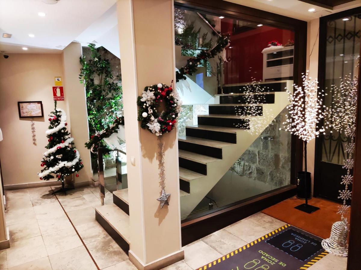 Hotel Puerta Del Arco Tudela de Duero Extérieur photo