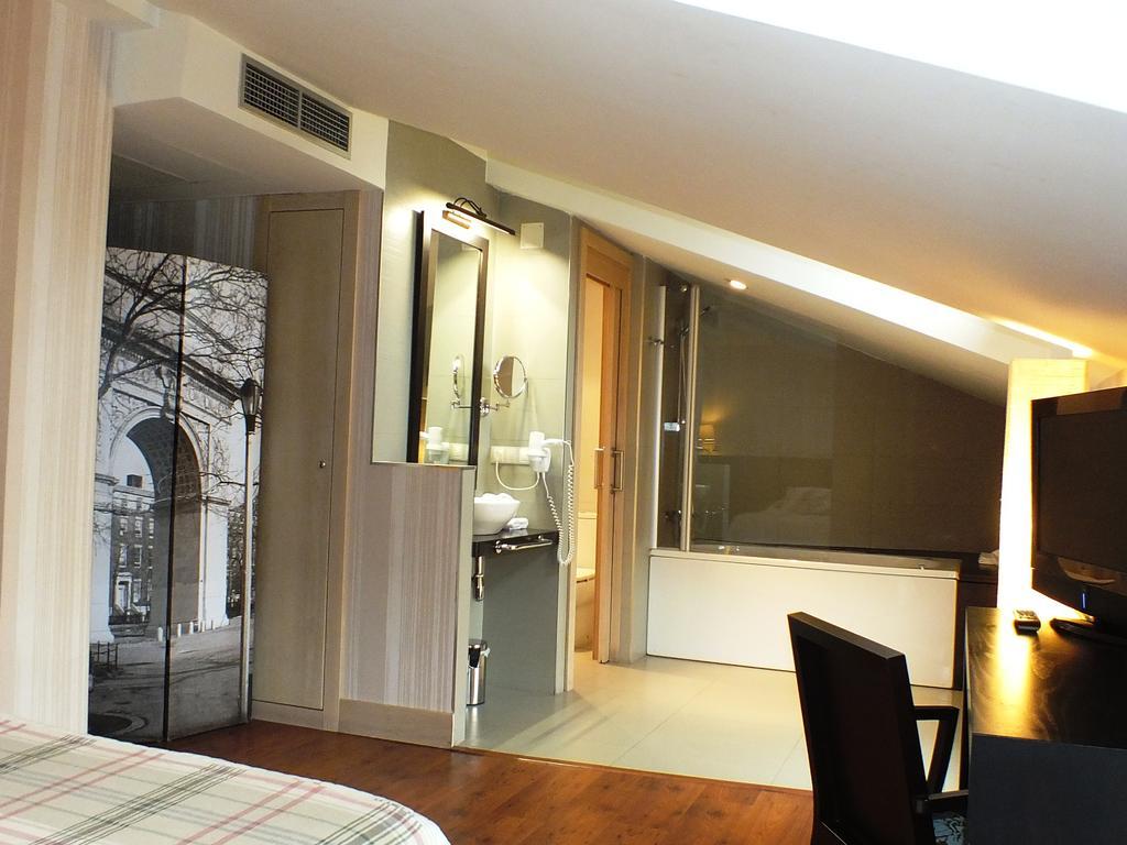 Hotel Puerta Del Arco Tudela de Duero Extérieur photo