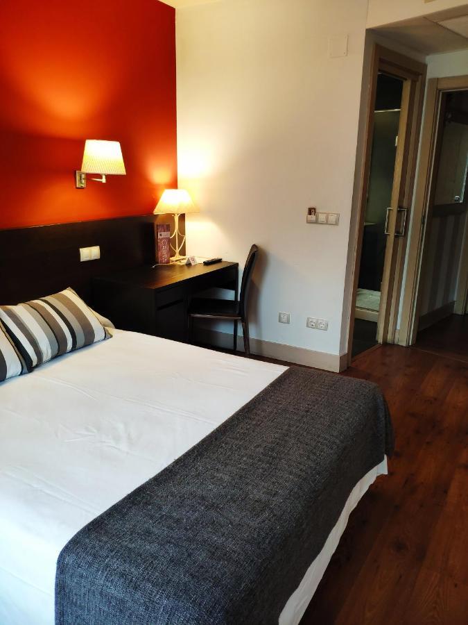Hotel Puerta Del Arco Tudela de Duero Extérieur photo